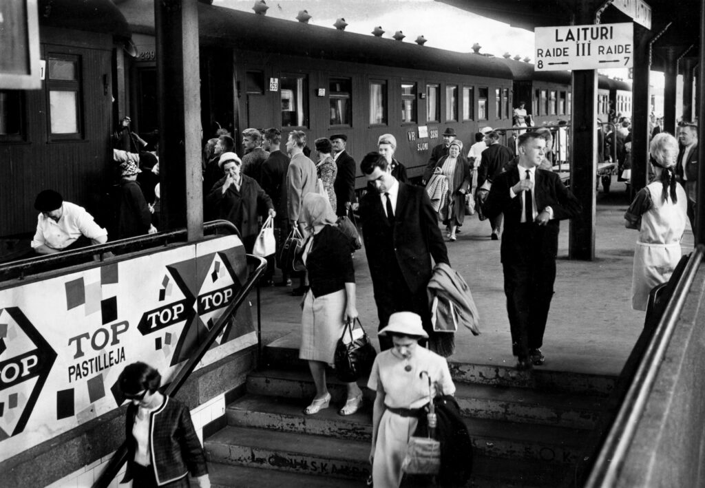 Riihimäki -risteysasema n. 1964. Julkaistu teoksessa Elävä Riihimäki, 1964.