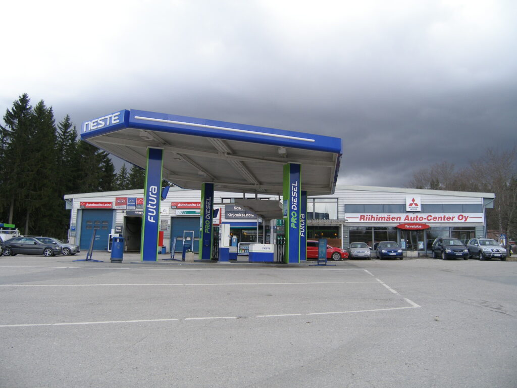 Neste Oil Riihimäki, Hannu Hietanen Oy.
